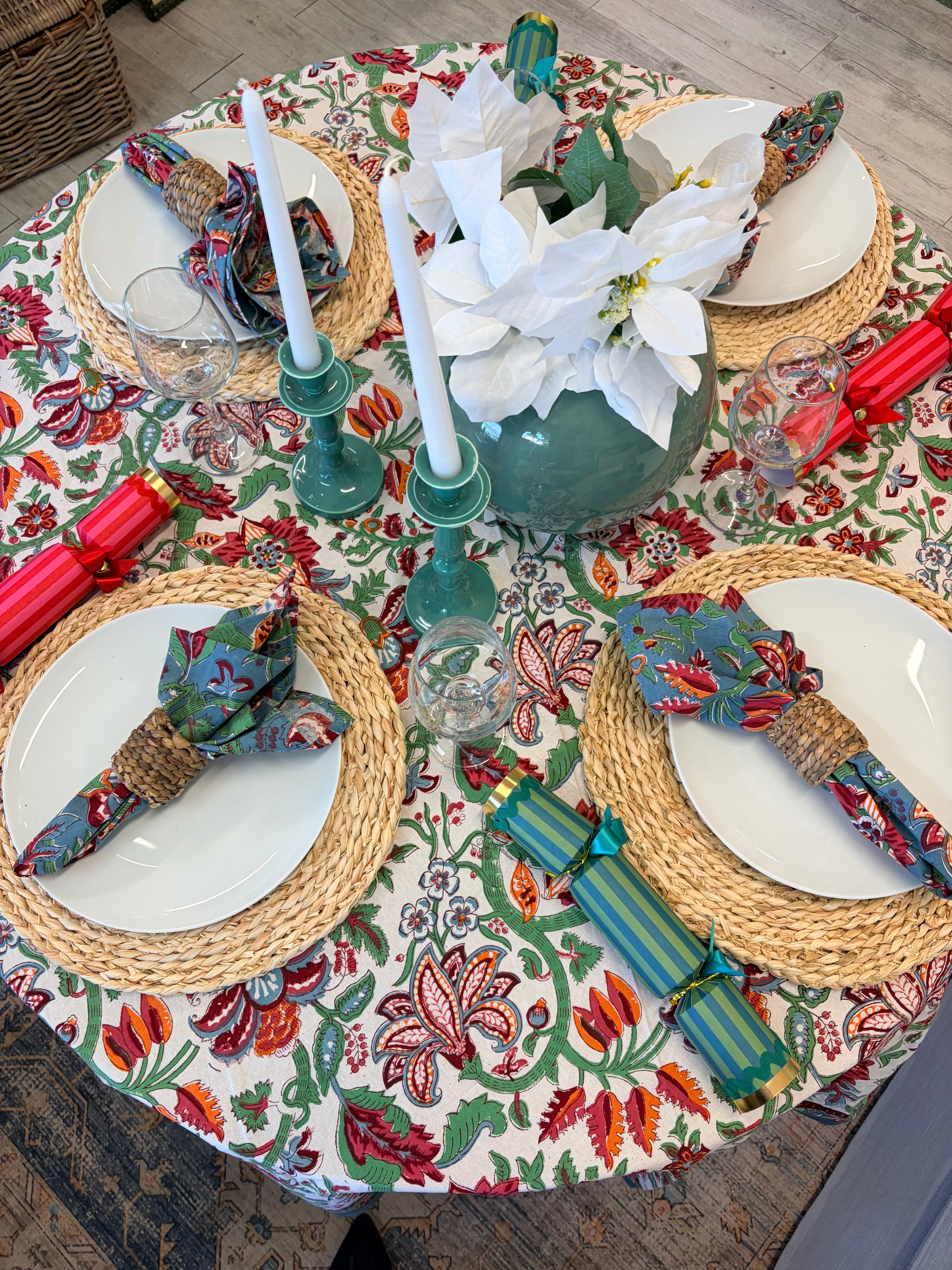 Festive Botanica Table Style