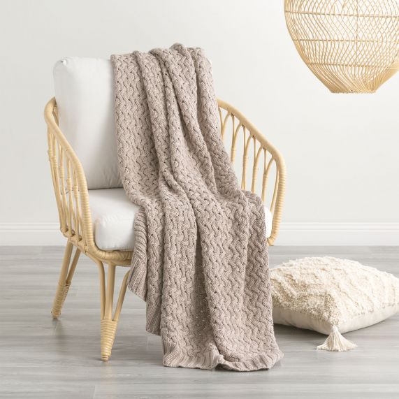 100% knitted cotton Beige Throw