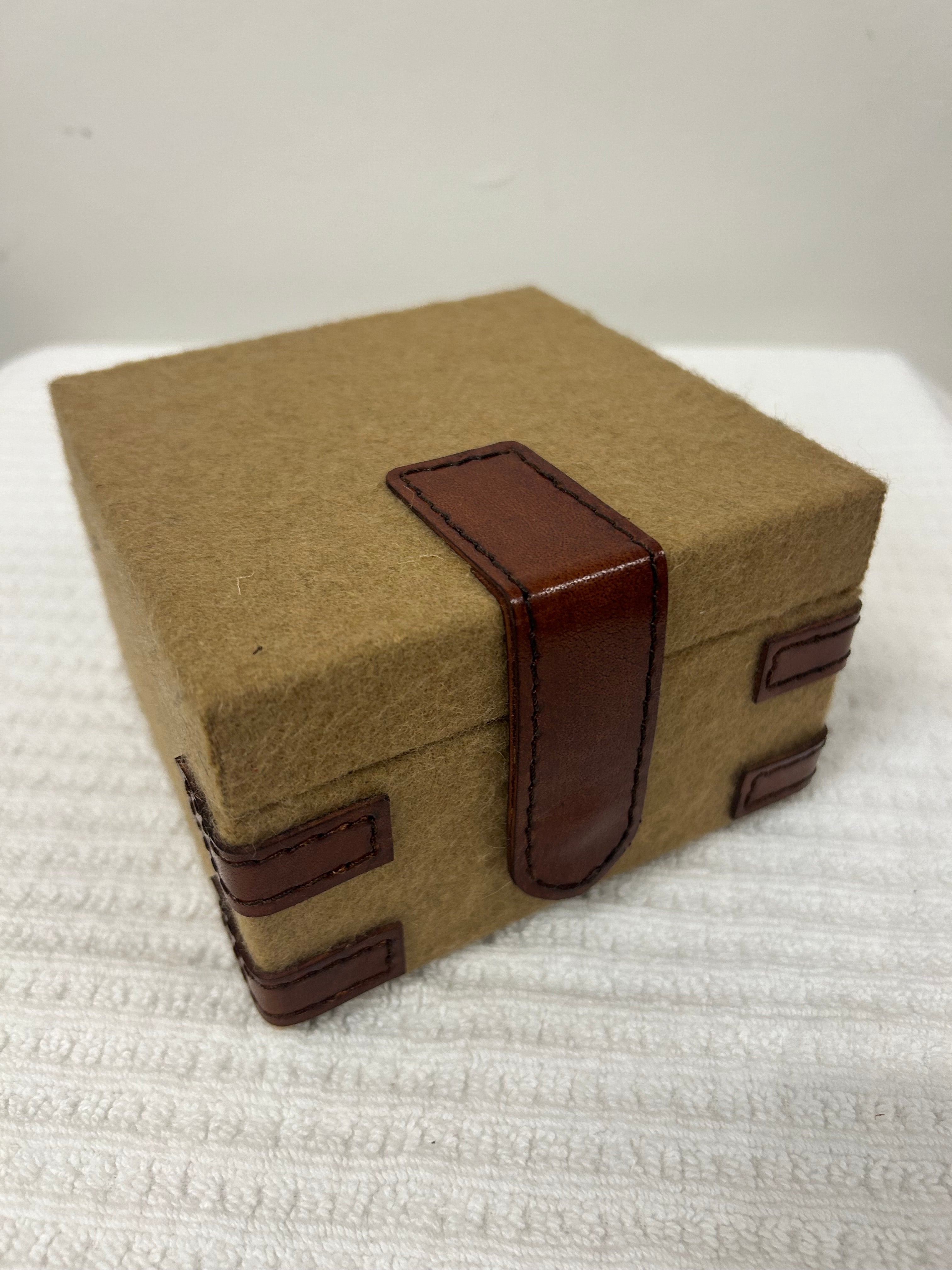 Fergus Gentleman's Felt Box