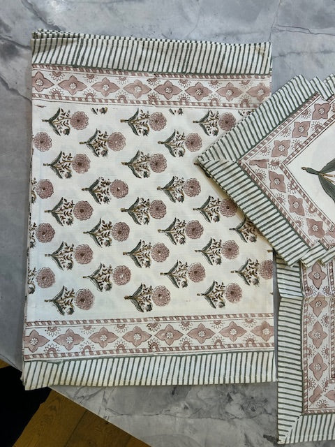 Millie Placemat & Napkin Set