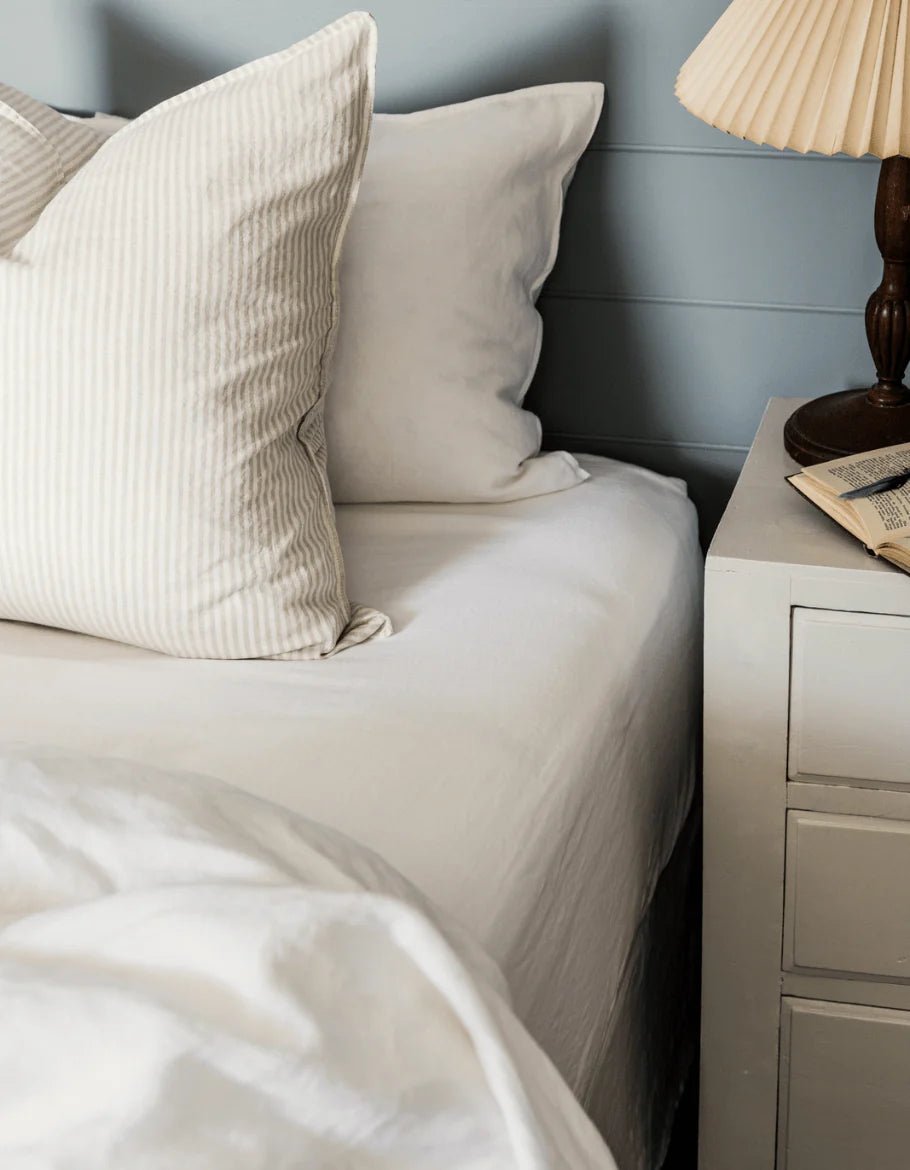 Fitted Sheet Salt Living Queen White