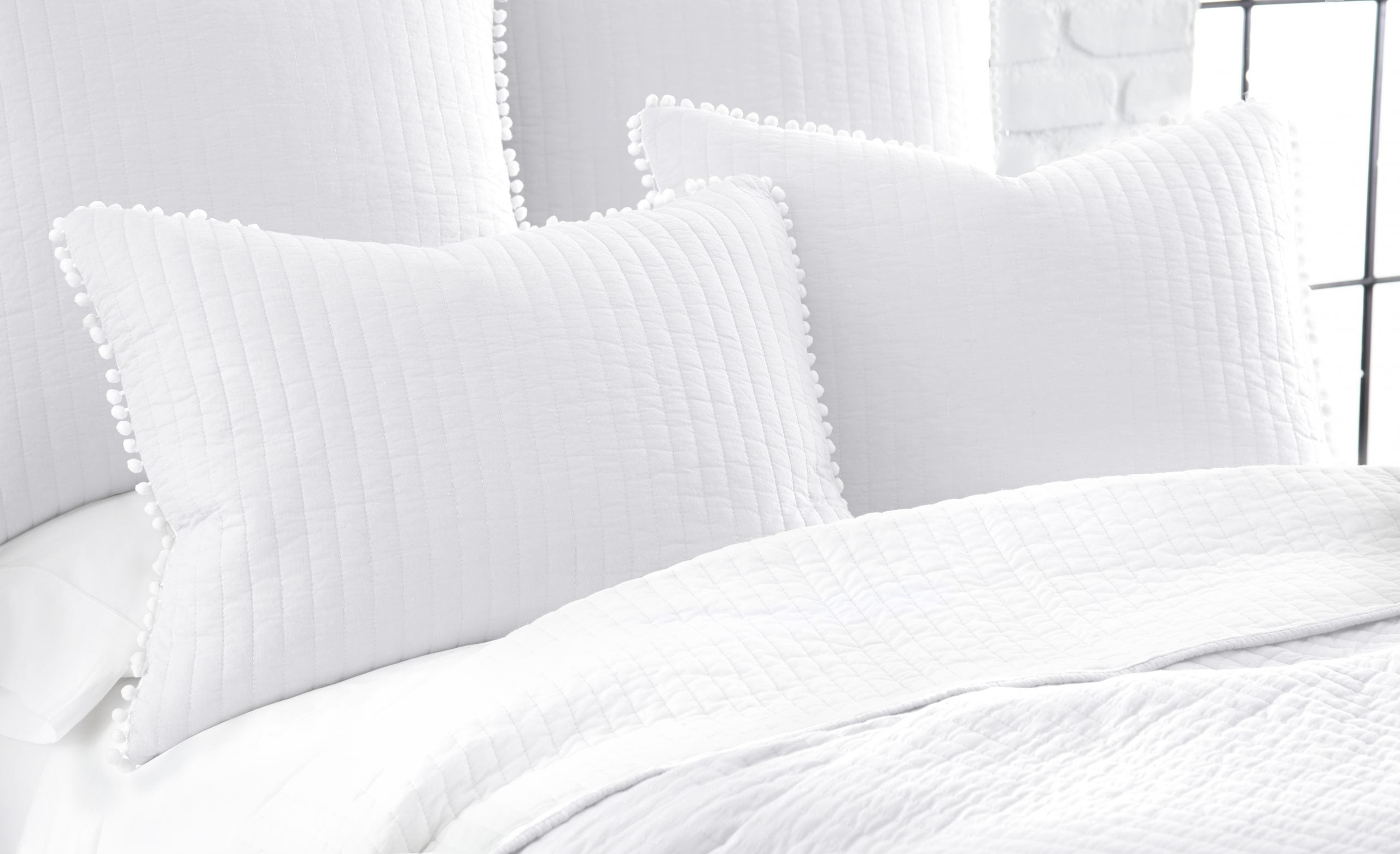 Pom Pom Coverlet Set White