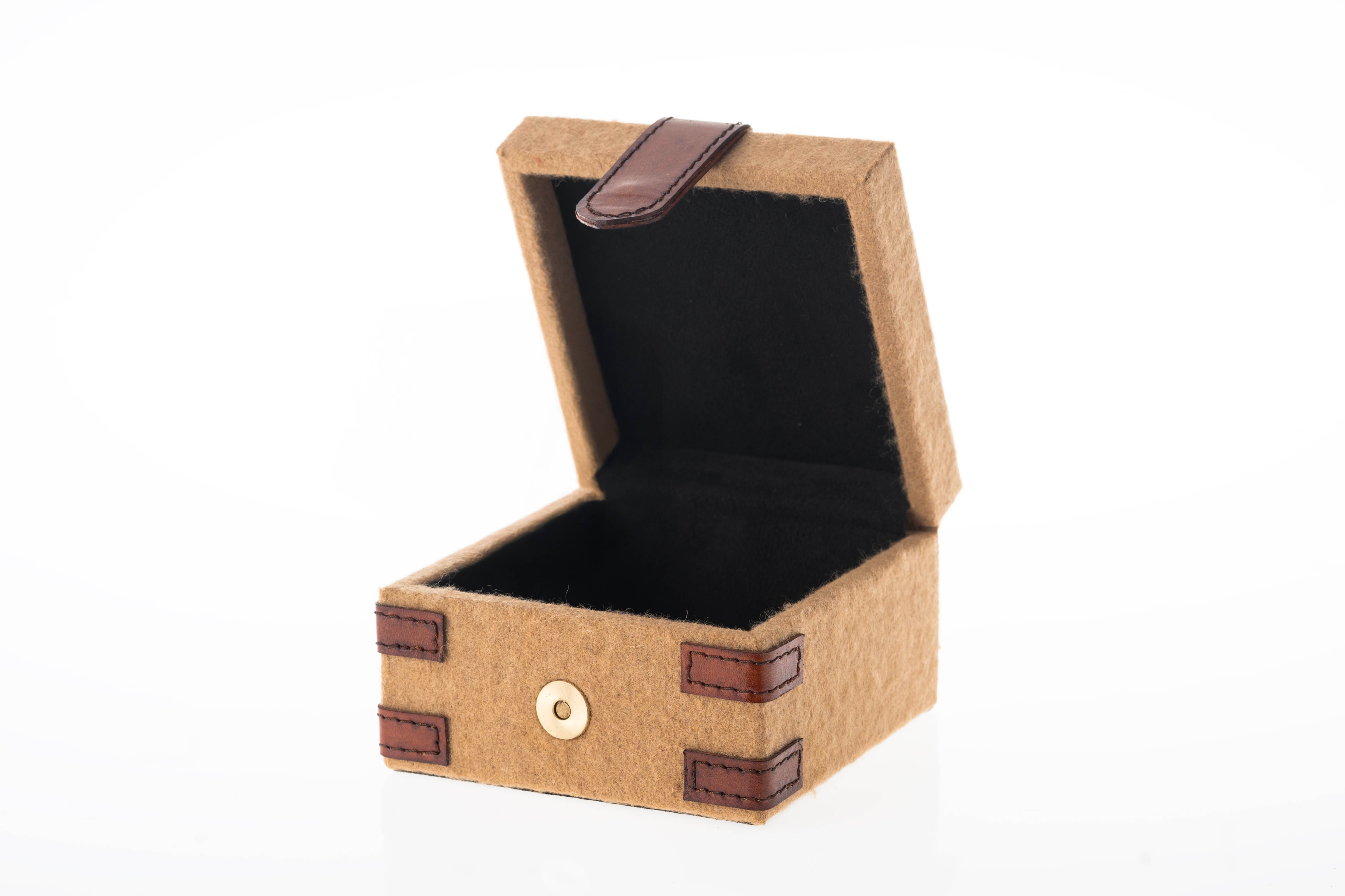 Fergus Gentleman's Felt Box