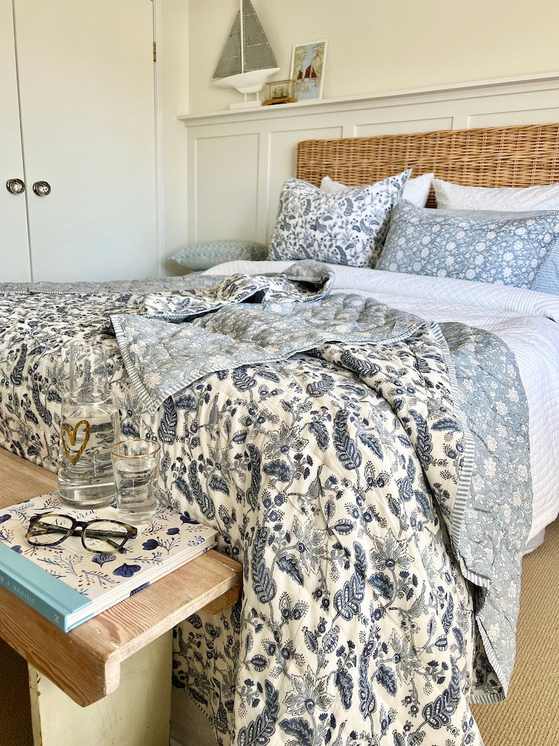 Floral Chintz Bedspread 235x275cm