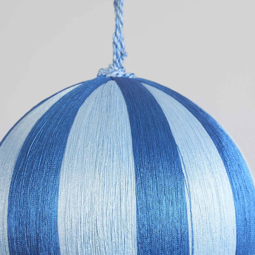Silk Stripe Bauble Dk Blue & Blue Lge