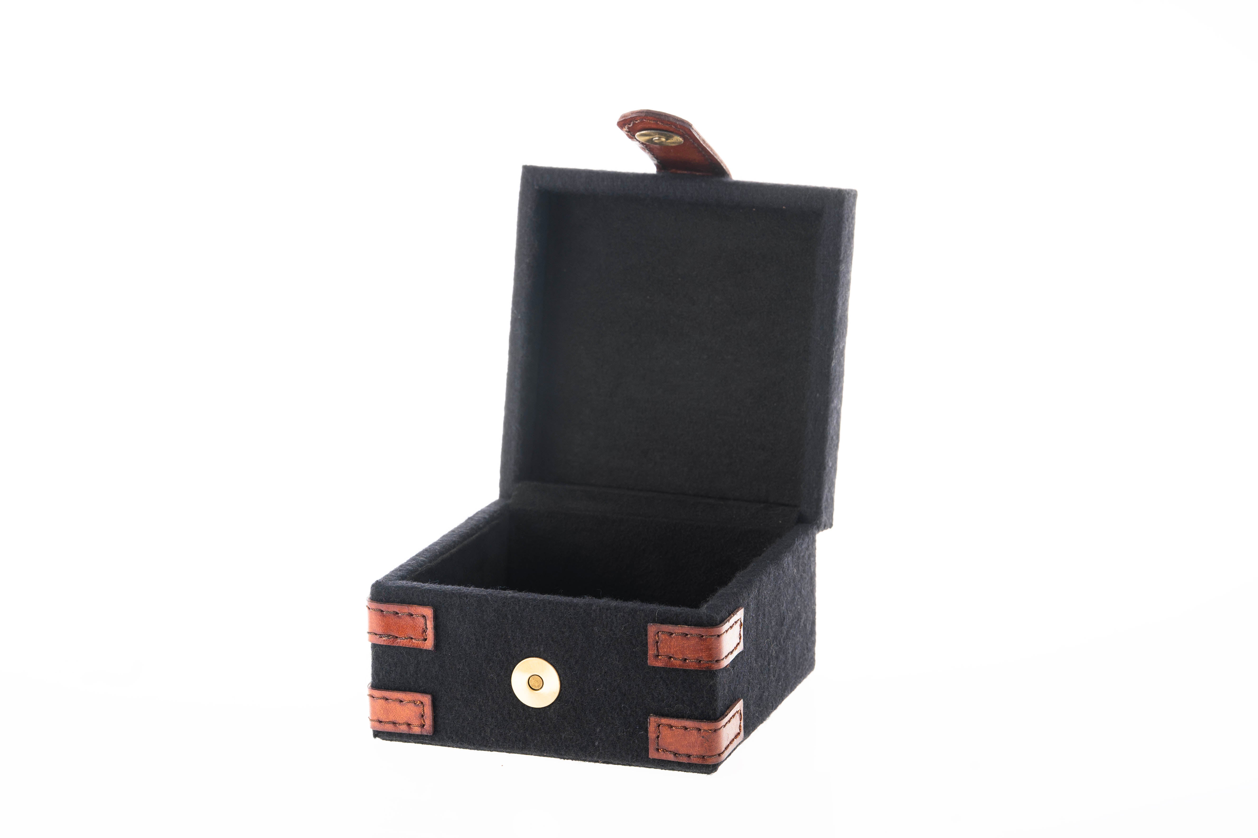 Robbie Gentleman's Felt Box
